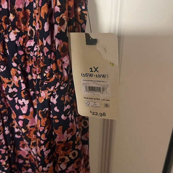 Terra & Sky Flutter Sleeve Midi Dress - Picture 7 of 9